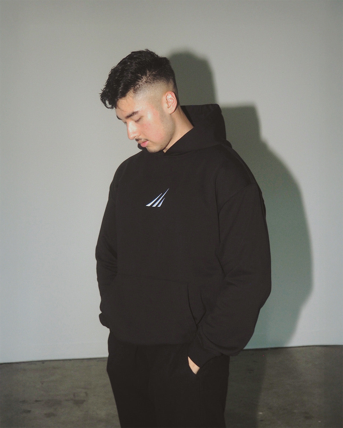 Heavyweight natural fiber hoodie for athletes and fitness enthusiasts