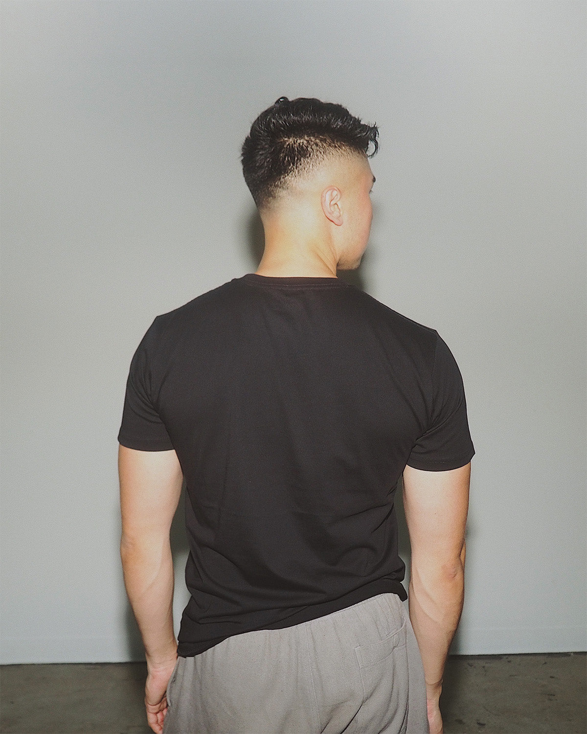 Natural fiber athletic t-shirt for men, toxin-free and breathable.