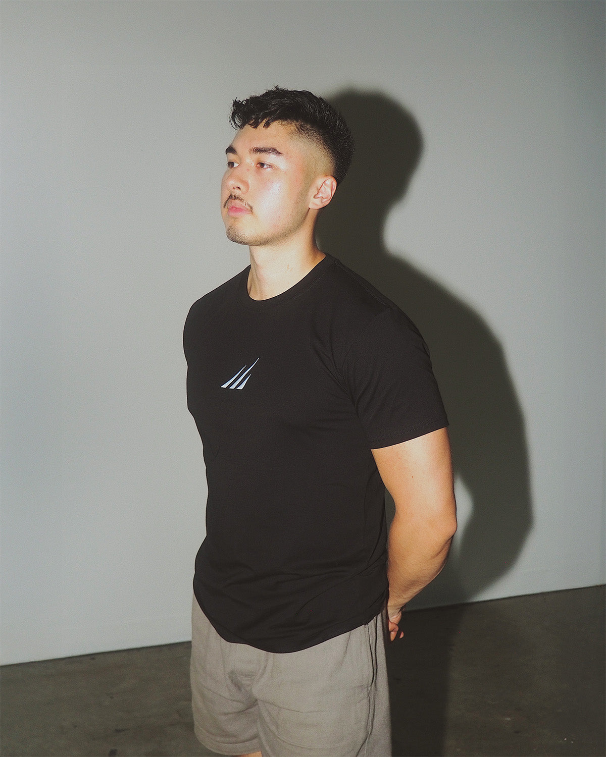 Unisex toxin-free cotton tee for athletes – natural gym clothing