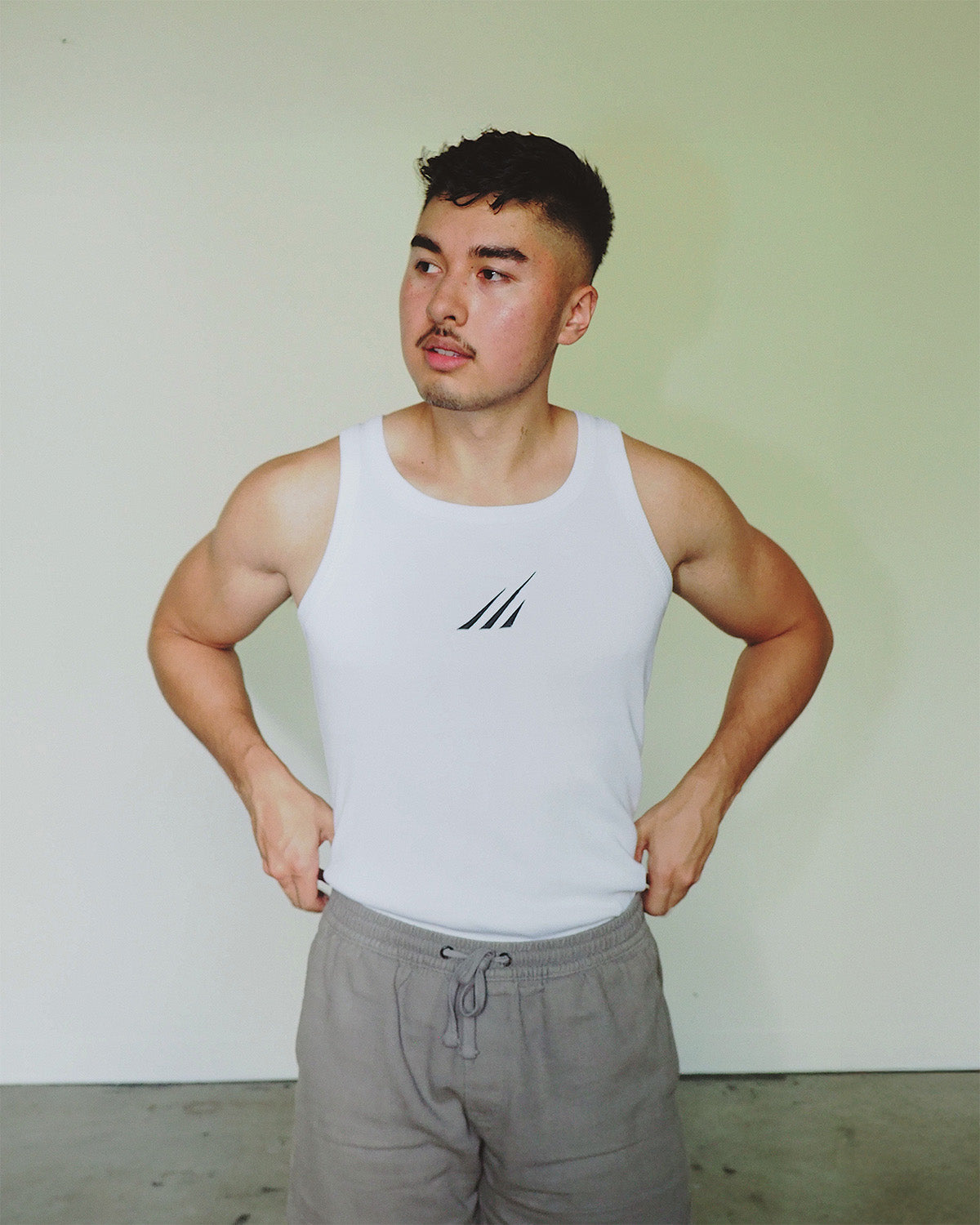 Men’s lightweight organic cotton activewear tank.