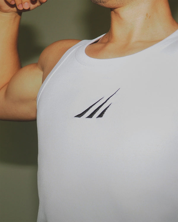 Breathable men’s cotton workout tank for performance training.