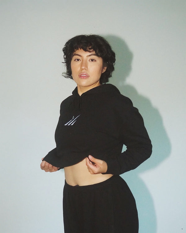 Heavyweight cropped French terry hoodie for women athletes